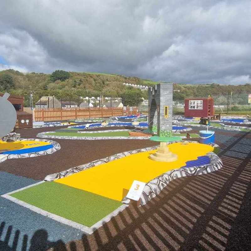 Gwallgolff yn Caban Pentywyn